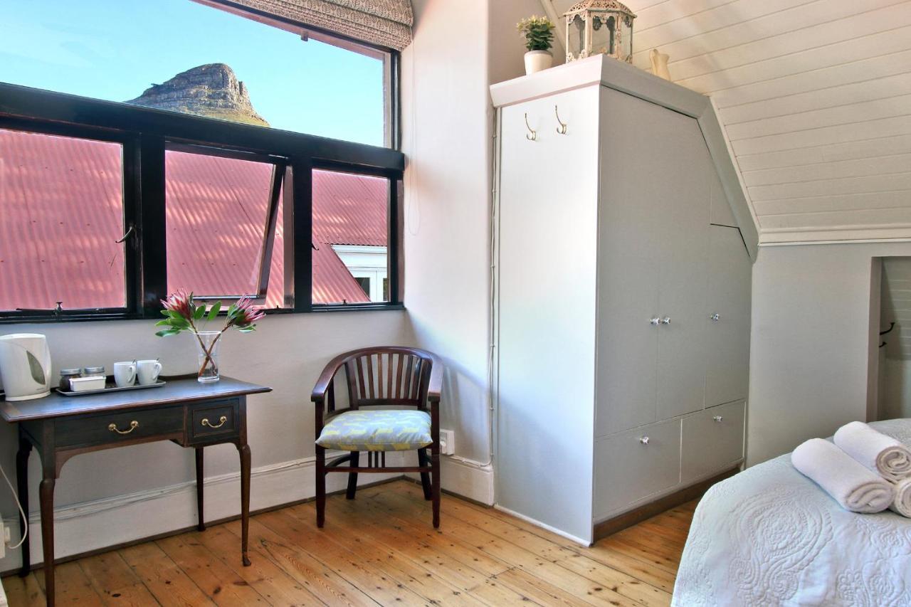 Bergzicht Guesthouse Kapstaden Exteriör bild